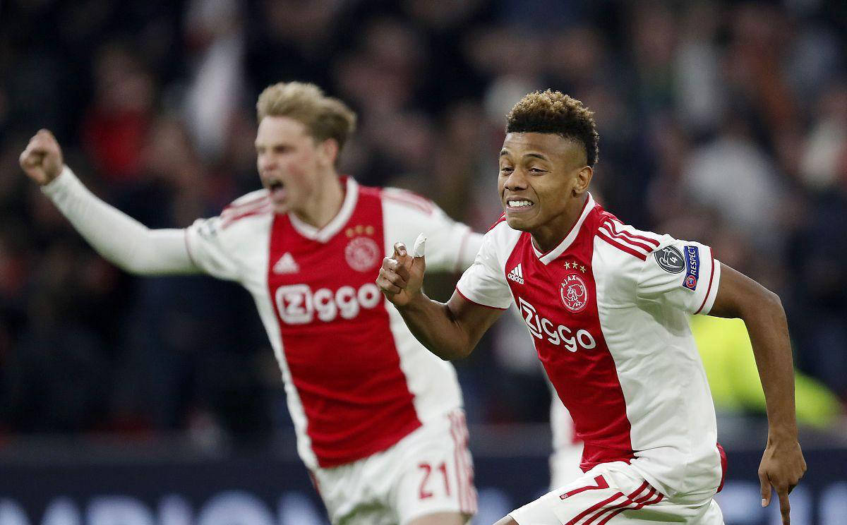 关于转折点！阿贾克斯调整名单，欧冠今夜攻防权衡，话题不断，医务组通报恢复的信息-欧博官方网站