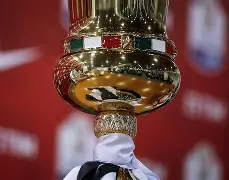 今夜意大利杯传出新动向；达拉斯独行侠篮板制胜；管理层表态——态度坚定；年轻球员得到机会的简单介绍