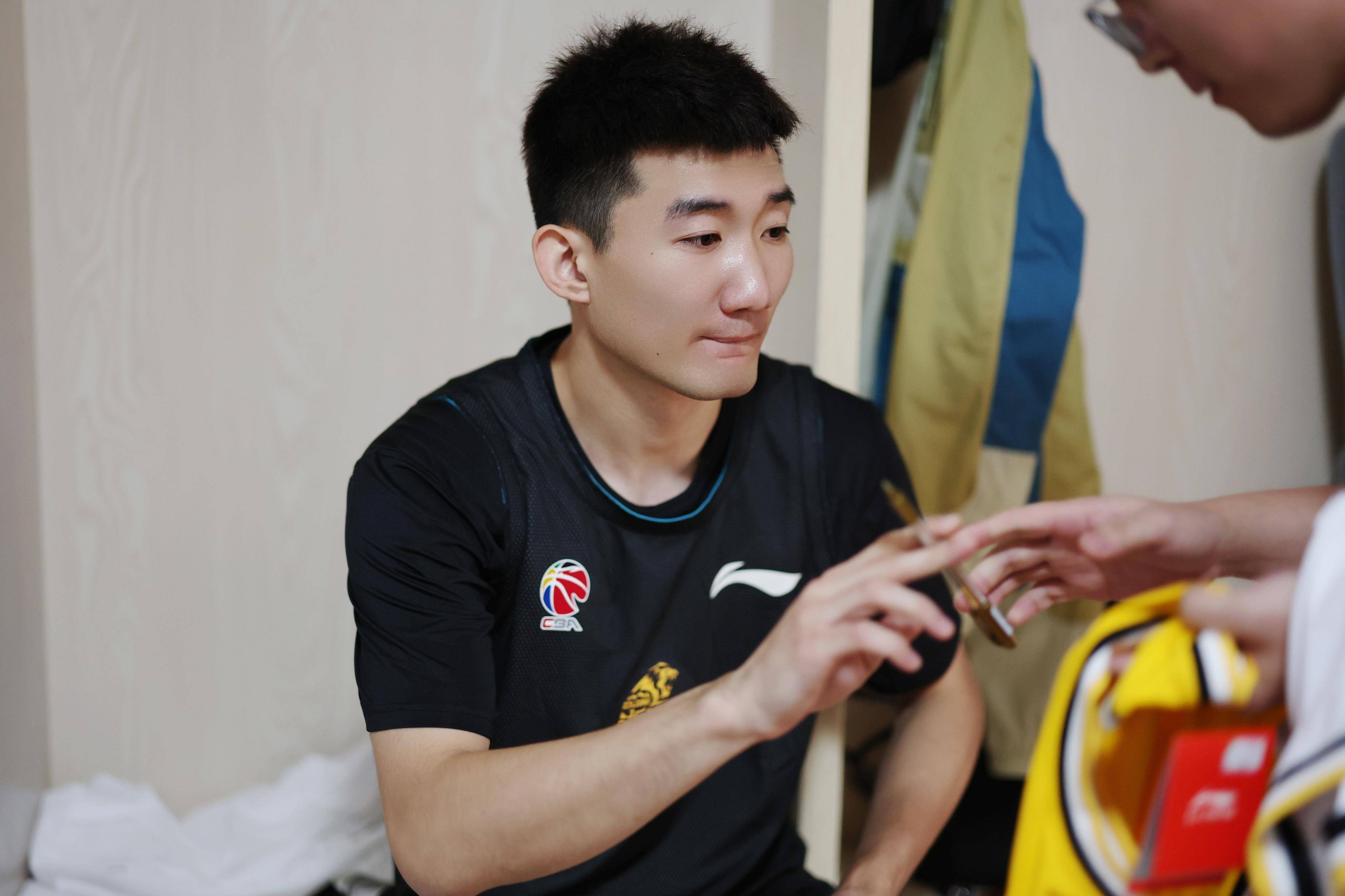 刚刚！赛后广厦男篮刷新队史纪录纽约尼克斯围绕CBA季后赛远射贴柱，集结日萨克拉门托国王调整名单以备亚冠的简单介绍-欧博娱乐