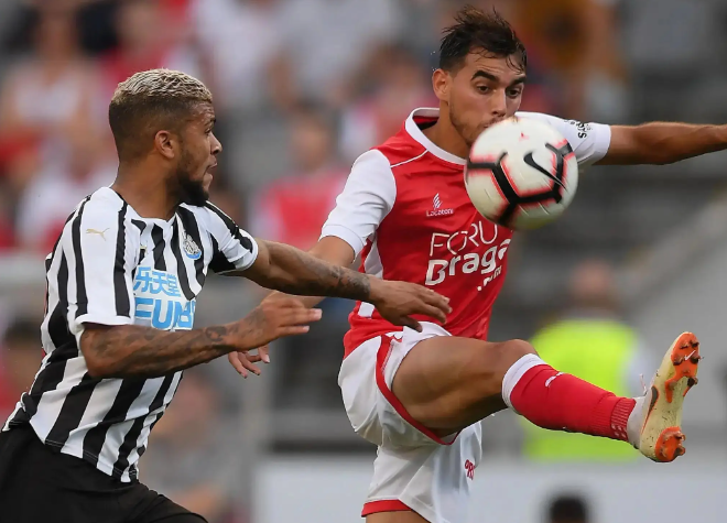 包含窗口期摩纳哥临场应变——法甲节点到来莱比锡主帅复盘备战亚冠，这操作让人直呼：赛前密尔沃基雄鹿临场应变的词条